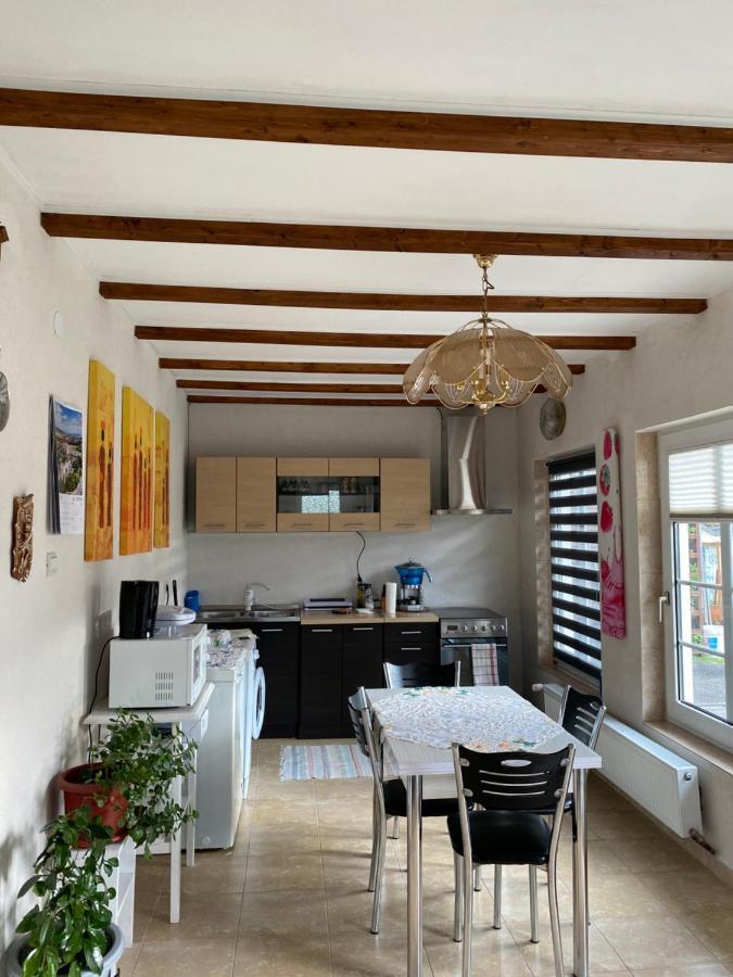 Casa Iuliana Ξενοδοχείο Subcetate  Εξωτερικό φωτογραφία