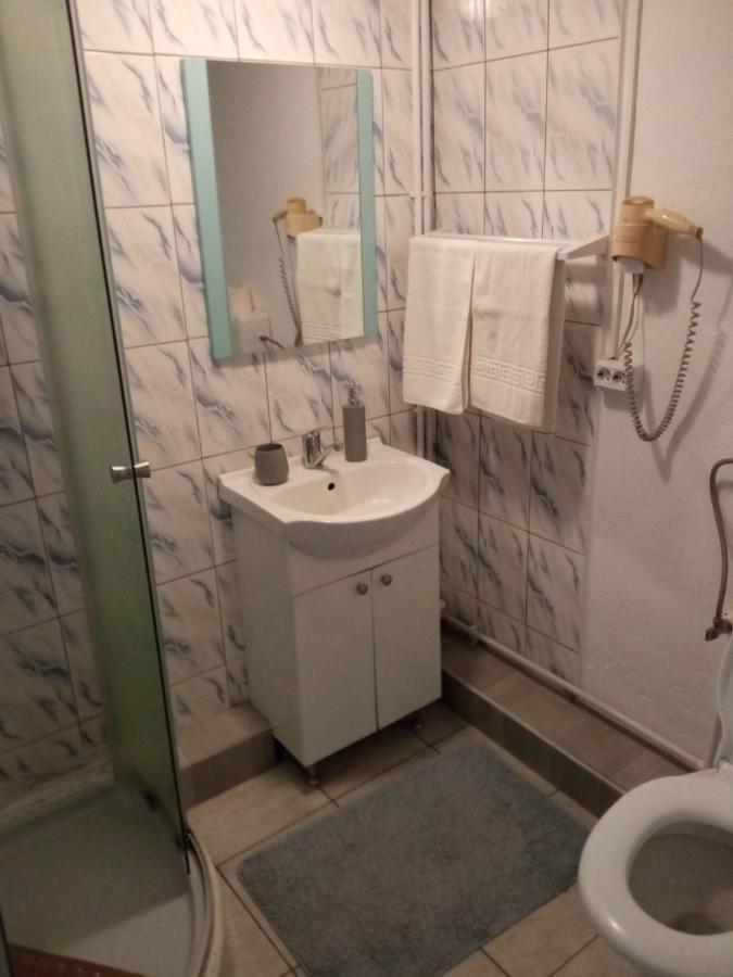 Casa Iuliana Ξενοδοχείο Subcetate  Εξωτερικό φωτογραφία